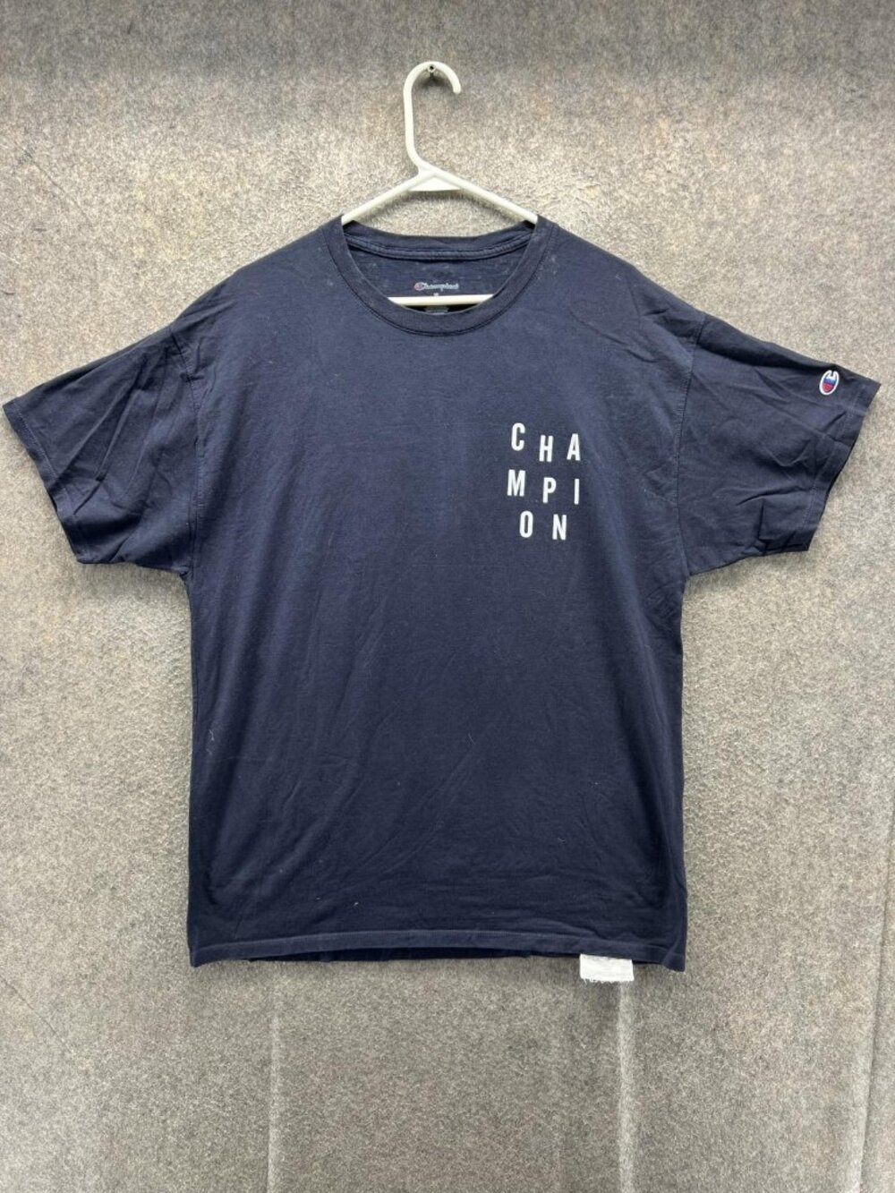 Champion Shirt Mens XL Blue Vertical Graphic Logo Tee Crewneck Tagless Athletic